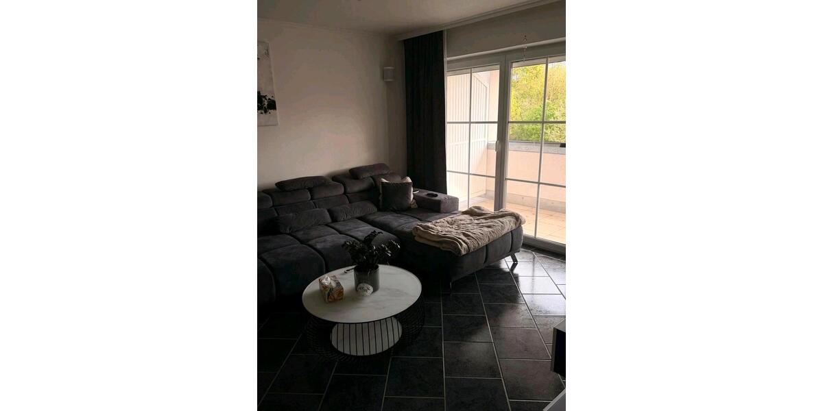 Etagenwohnung Landau an der Isar - 3 Zimmer, 110 m&sup2;, 850&euro; | Angebot:26375346