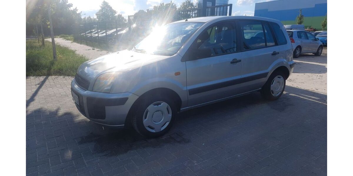 Ford Fusion 84.000 km 3.200 &euro; Berlin 13583