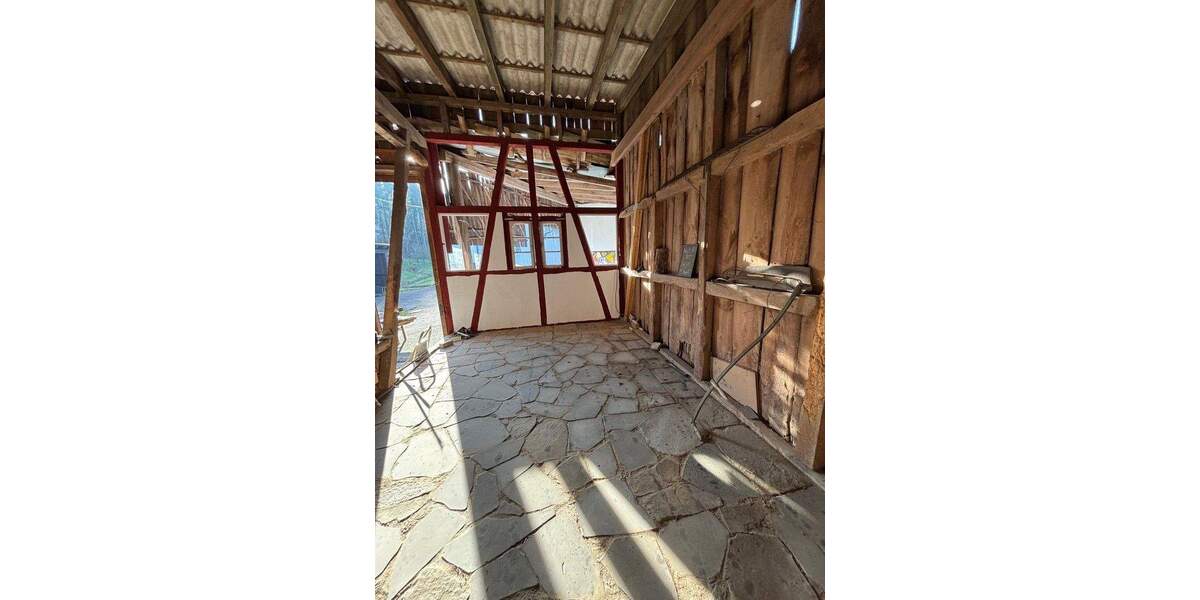 Bauernhof mit angrenzenden Grünflächen inkl Bachlauf 1 zimmer