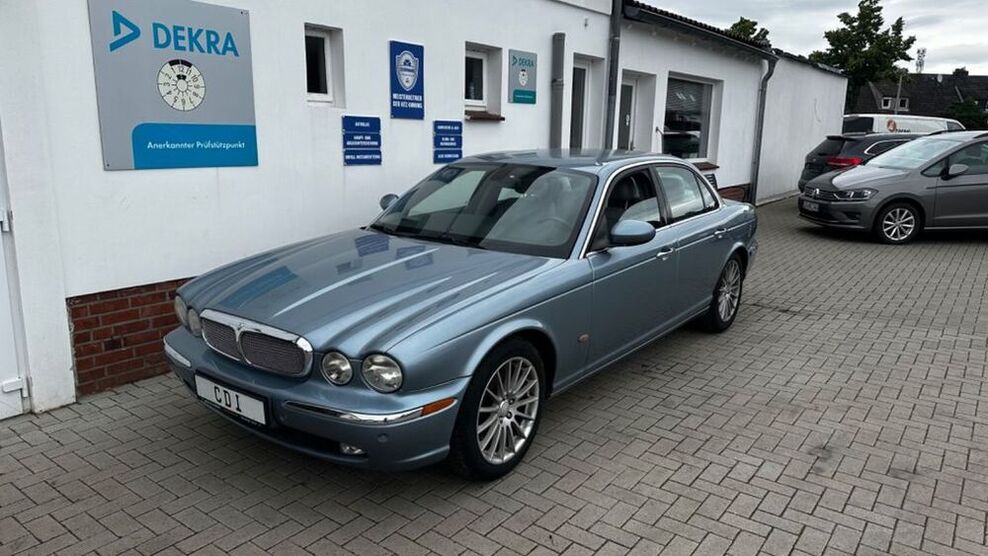 XJ
