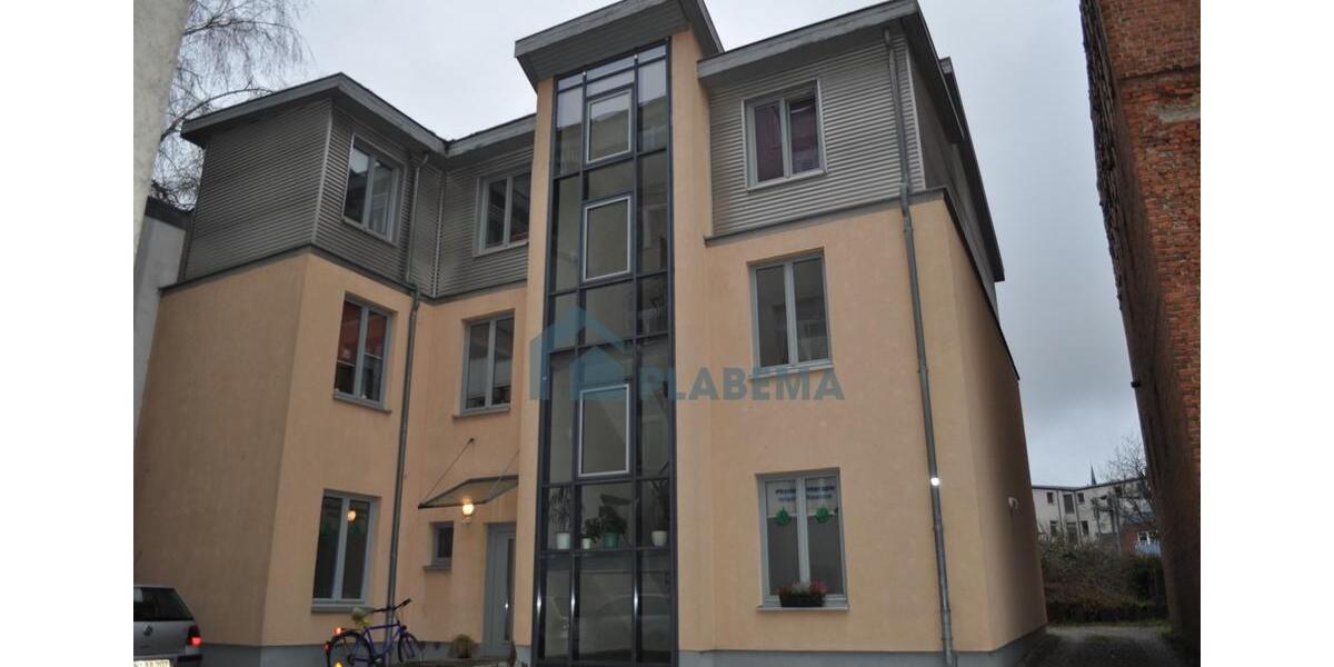 Dachgeschoßwohnung Schwerin - 2 Zimmer, 60 m&sup2;, 967&euro; | Angebot:26546391
