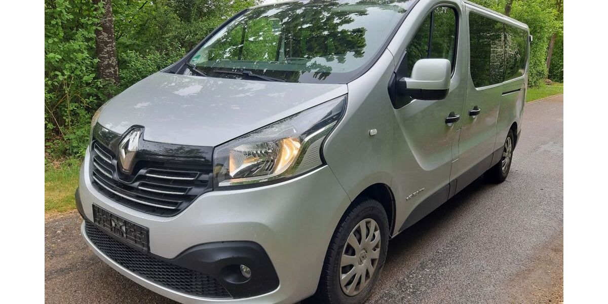Renault Trafic 124.000 km 14.900 &euro; Amberg 92224