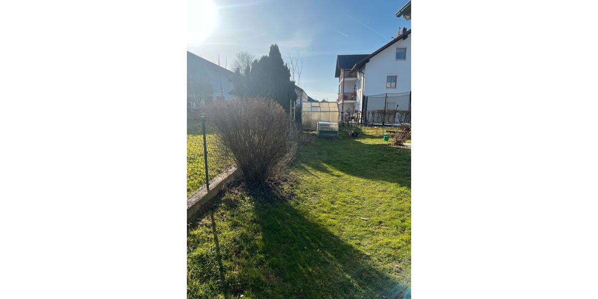 Dachgeschoßwohnung Wallersdorf - 4 Zimmer, 100 m&sup2;, 800&euro; | Angebot:25396603