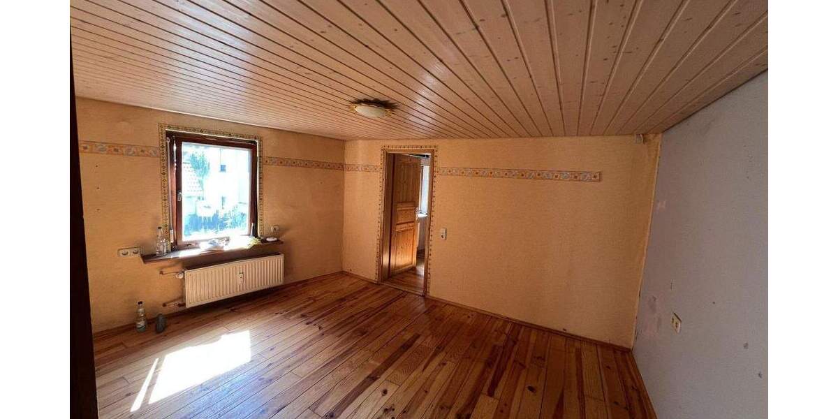 Etagenwohnung Dettingen - 5 Zimmer, 91 m&sup2;, 280.000&euro; | Angebot:23940618