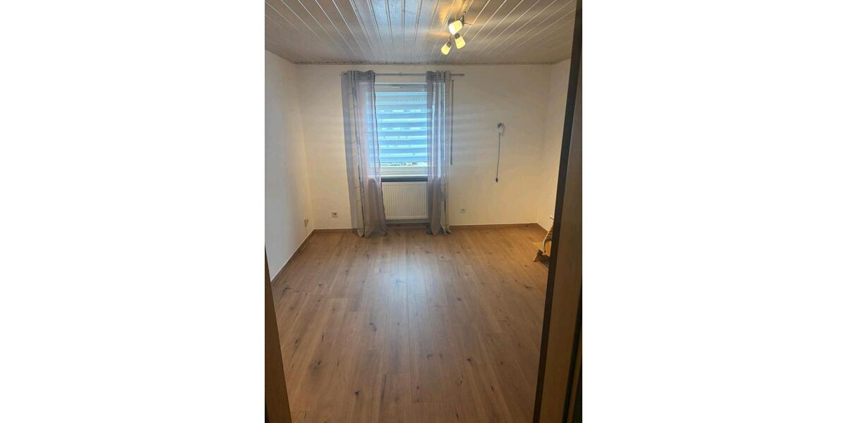 Einfamilienhaus Vilshofen an der Donau - 8 Zimmer, 240 m&sup2;, 429.000&euro; | Angebot:26240495