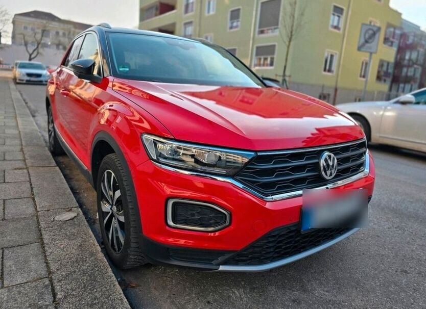 VW T-Roc 74.000 km 16.600 € München 81549