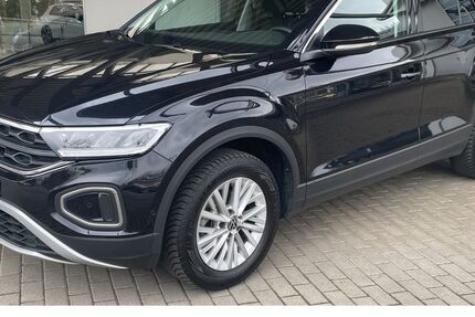 VW T-Roc 25.547 km 24.990 € Frankfurt (Oder) 15234