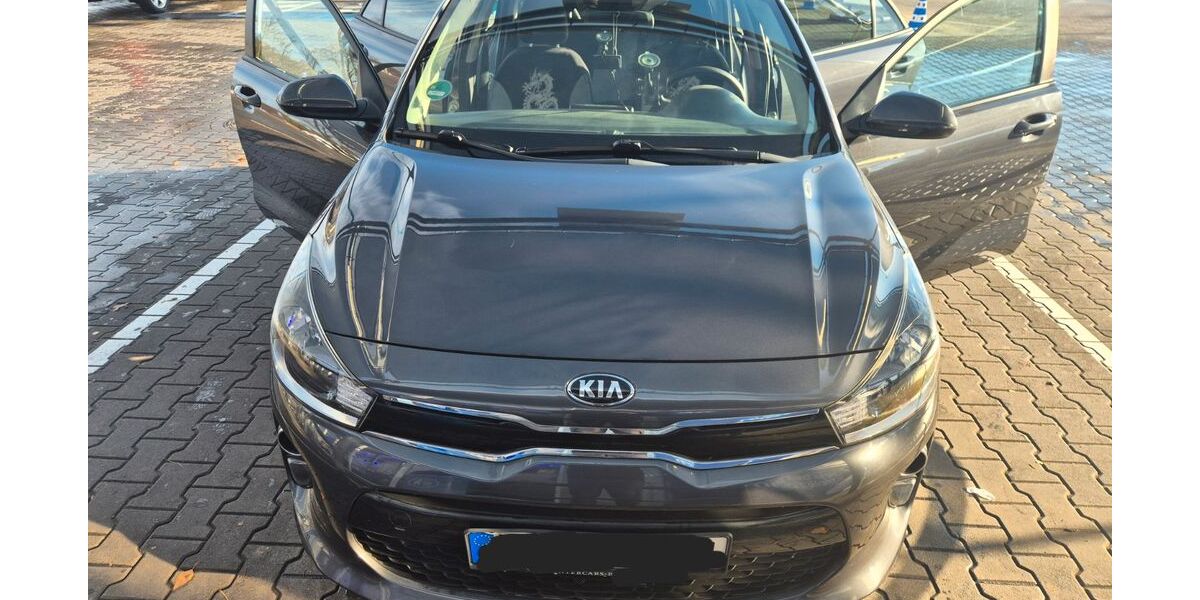 Kia Rio 45.000 km 12.000 € Berlin 13627