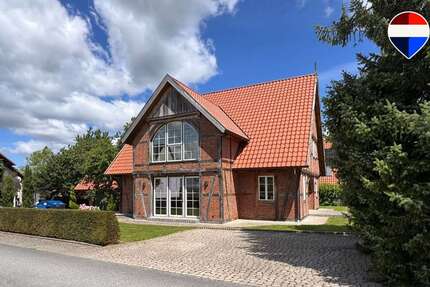 Haus Lemgo - 8 Zimmer, 299 m&sup2;, 720.000&euro; | Angebot:27006153