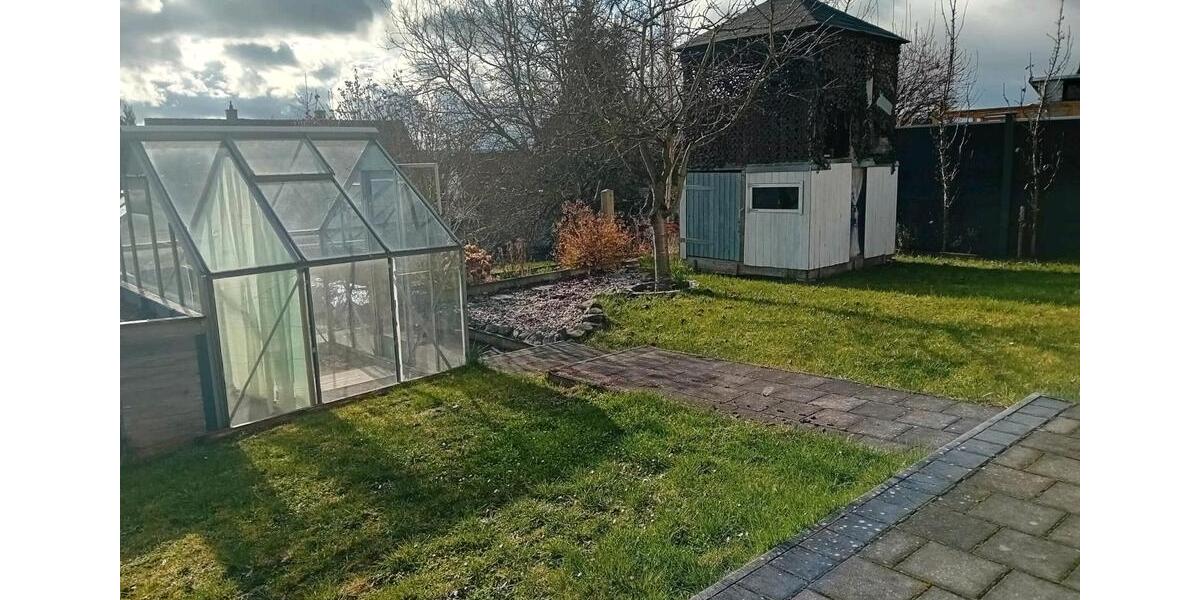 Erdgeschoßwohnung Stulln - 6 Zimmer, 138 m&sup2;, 299.000&euro; | Angebot:23736068
