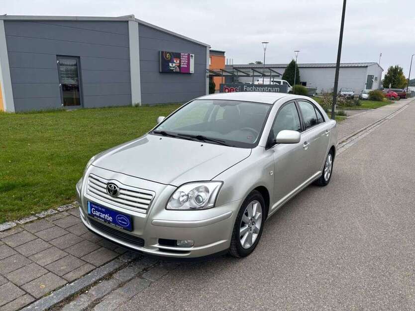Toyota Avensis 133.500 km 3.999 € Stammham 85134