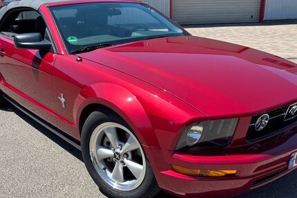 Ford Mustang 27.000 km 21.800 &euro; Hagenbach 76767