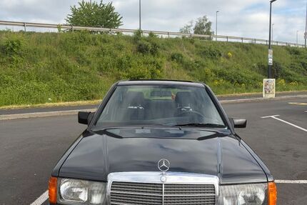 Mercedes-Benz 190 220.000 km 5.500 &euro; Köln 51105