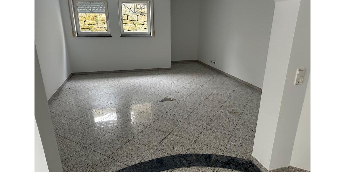 Etagenwohnung Laupheim - 3 Zimmer, 90 m&sup2;, 800&euro; | Angebot:25269567