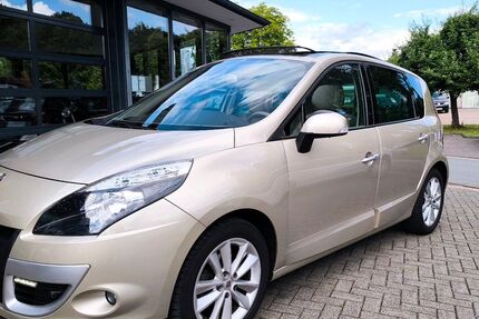 Renault Scenic 149.000 km 5.900 &euro; Lügde 32676