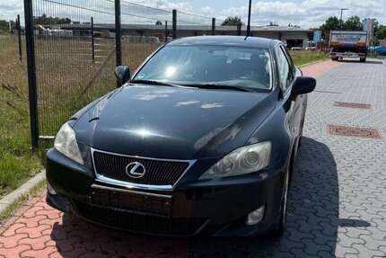 Lexus IS 220d 243.000 km 4.790 &euro; Salzhausen 21376
