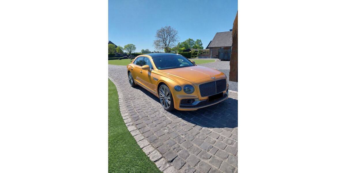 Bentley Flying Spur 15.900 km 214.900 &euro; München 81737