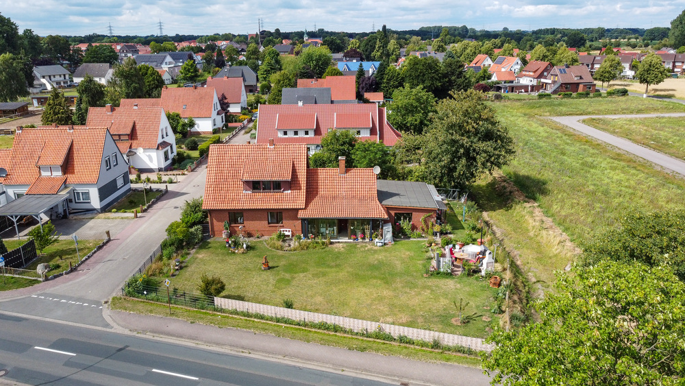 Wohngenuss mit Charme - gepflegtes Ein- bis Zweifamilienhaus mit Wintergarten - Einfamilienhaus Lemförde | Angebot:25862195