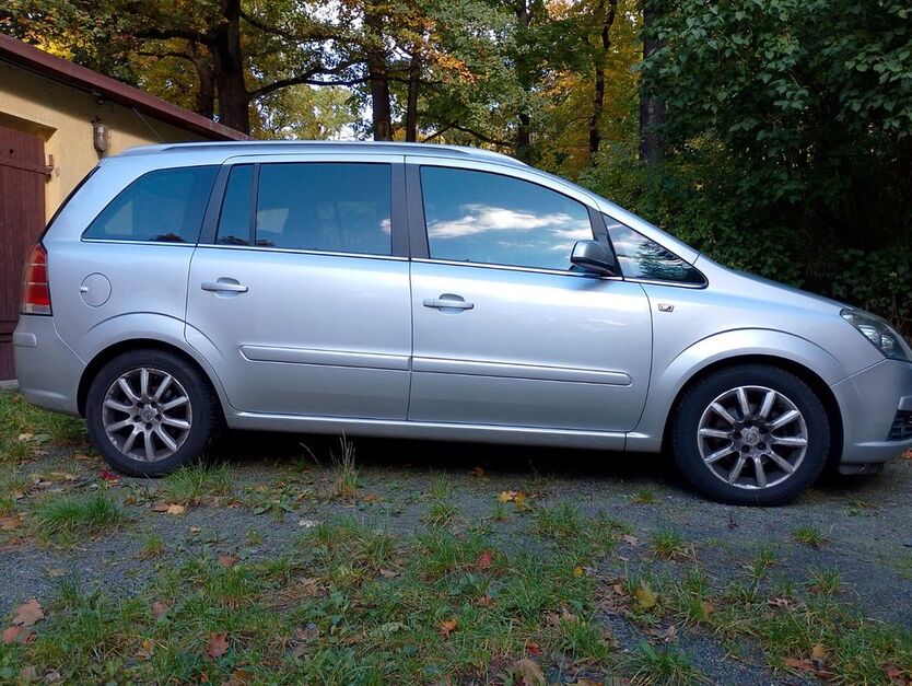 Opel Zafira 191.500 km 1.600 € Dresden 01099
