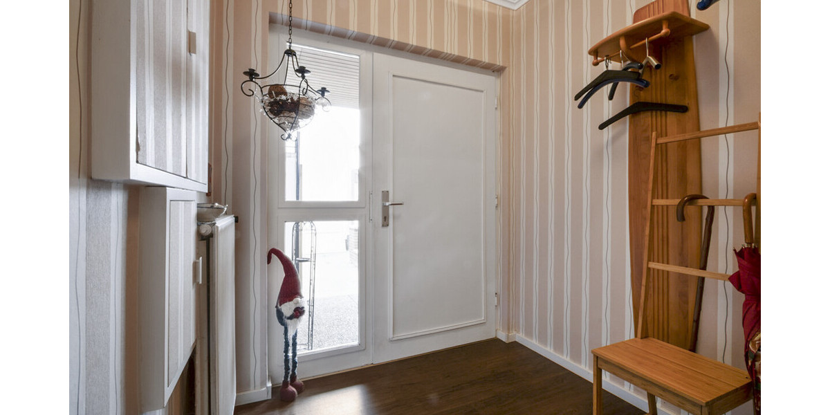 Delmenhorst-Annenheide Gepflegter Walmdachbungalow mit schönem Garten in zweiter Reihe - Bungalow Delmenhorst / Annenheide Annenheide | Angebot:26355215