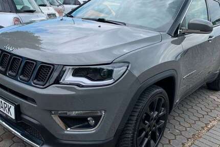 Jeep Compass 118.407 km 16.799 &euro; Mechernich Kommern 53894
