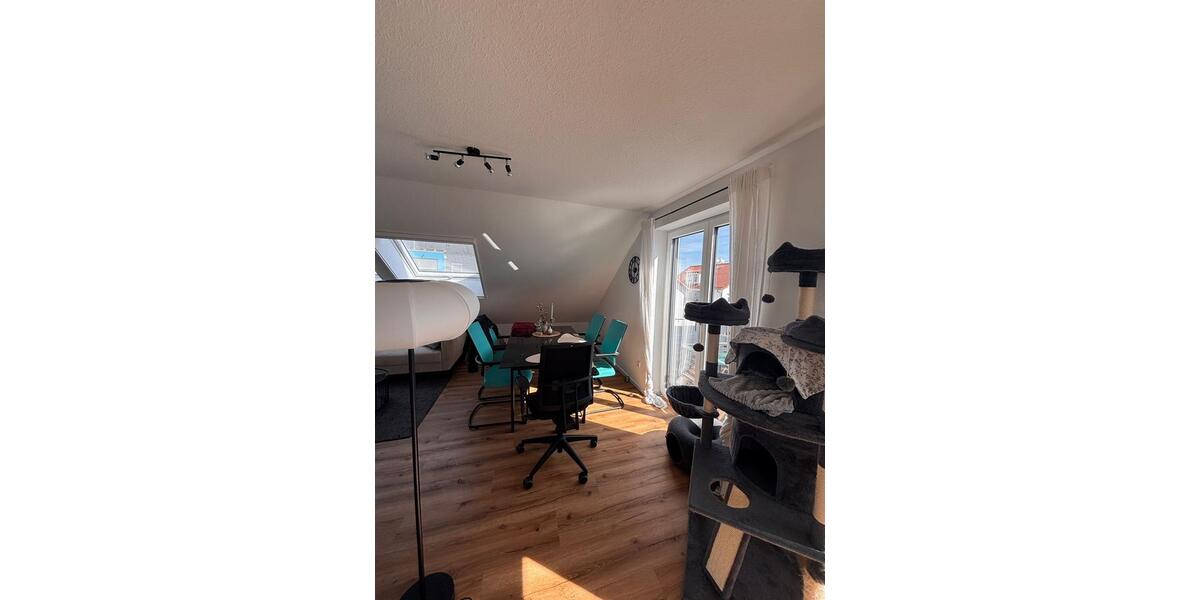 Dachgeschoßwohnung Philippsburg - 3 Zimmer, 82 m&sup2;, 1.150&euro; | Angebot:26311611