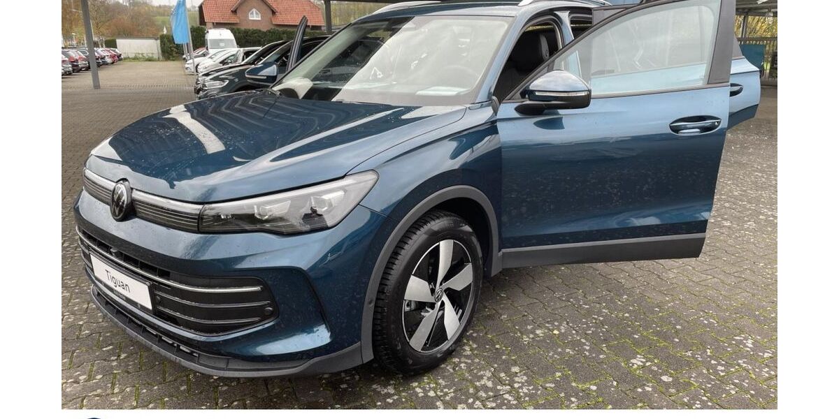 VW Tiguan 2.998 km 44.898 € Büren 33142