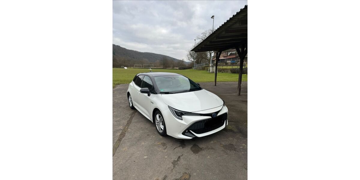 Toyota Corolla 63.000 km 21.500 &euro; Wertheim 97877