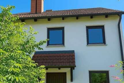 Haus Erlangen Alterlangen - 5.5 Zimmer, 156 m&sup2;, 2.100&euro; | Angebot:23797449