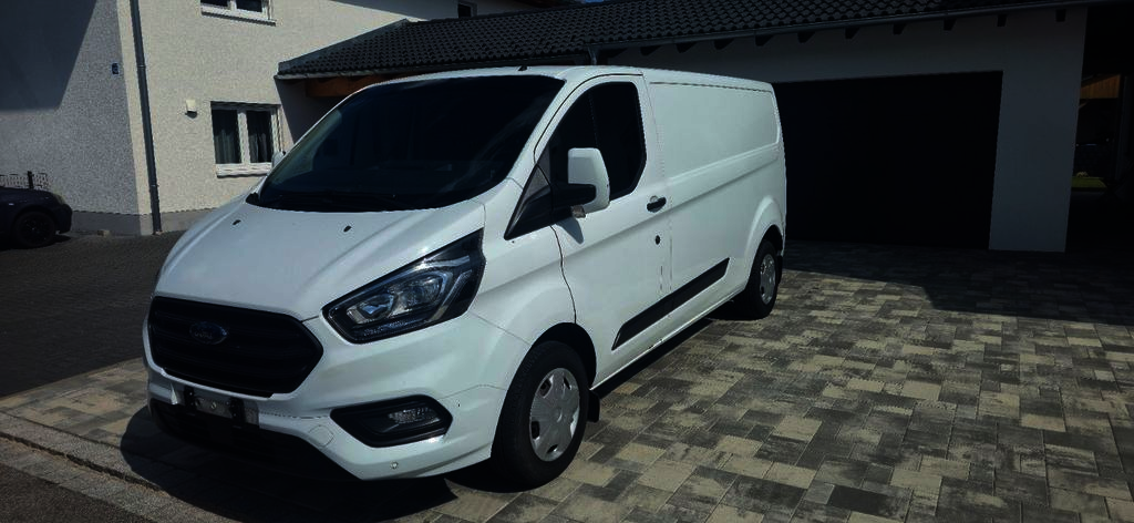 Ford Transit Custom 193.606 km 11.300 &euro; Simbach am Inn 84359