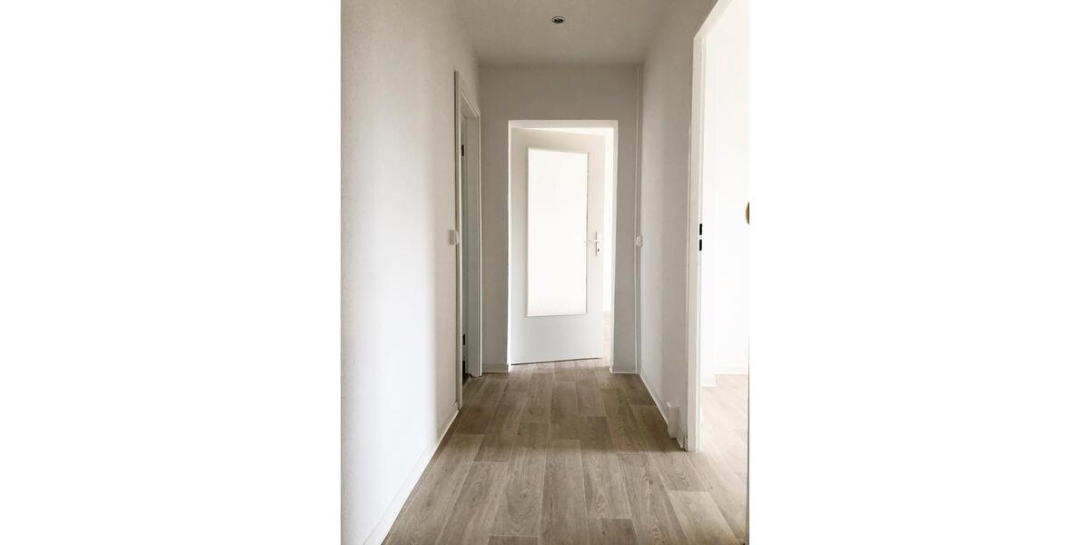 Etagenwohnung Döbeln - 2 Zimmer, 58 m&sup2;, 330&euro; | Angebot:26490349