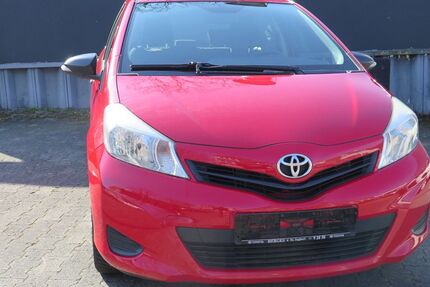 Toyota Yaris 127.000 km 4.700 &euro; Saarbrücken 66117