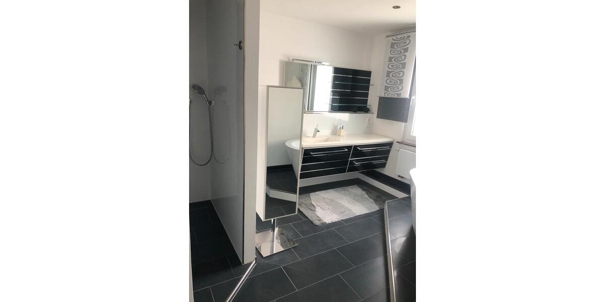 Einfamilienhaus Bad Lippspringe - 9 Zimmer, 237 m&sup2;, 499.000&euro; | Angebot:26919561