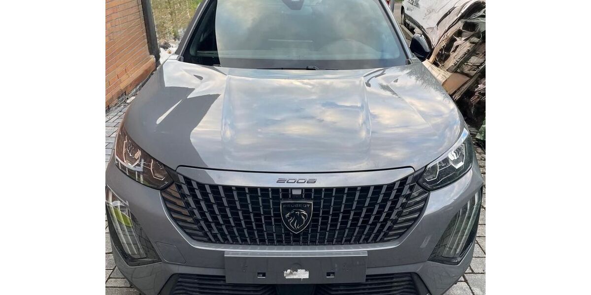 Peugeot 2008 2.300 km 21.000 &euro; Taunusstein 65232