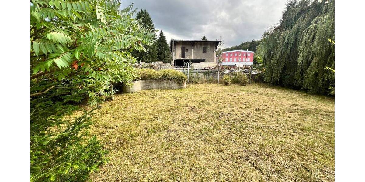 Mehrfamilienhaus, Wohnhaus Lengenfeld - 4 Zimmer, 150 m&sup2;, 79.000&euro; | Angebot:25708235