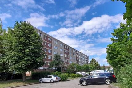 4-Zimmerwohnung mit Balkon und modernisiertem Bad