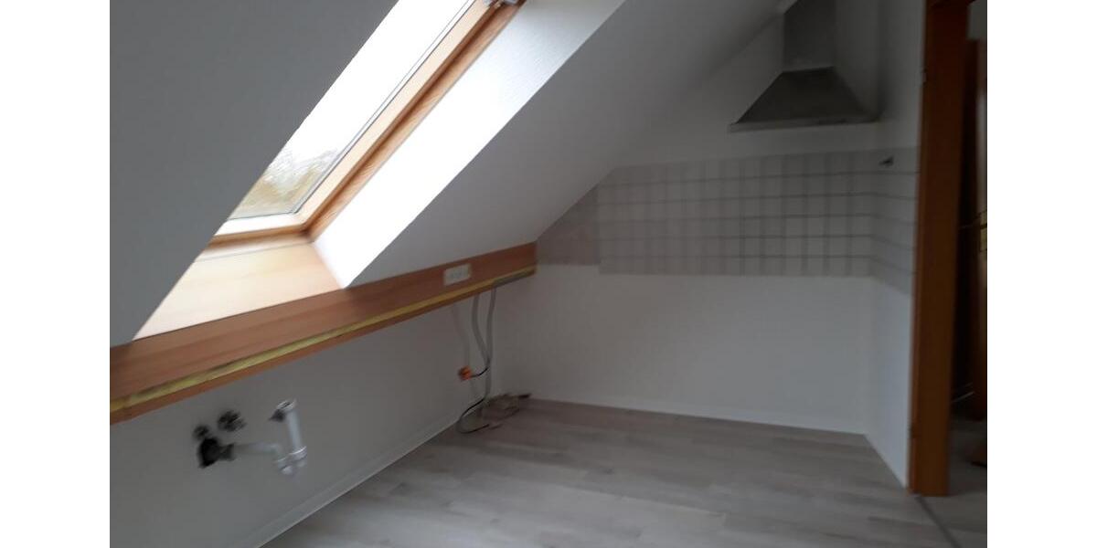 Dachgeschoßwohnung Lüdersdorf - 3 Zimmer, 66 m&sup2;, 700&euro; | Angebot:25269652