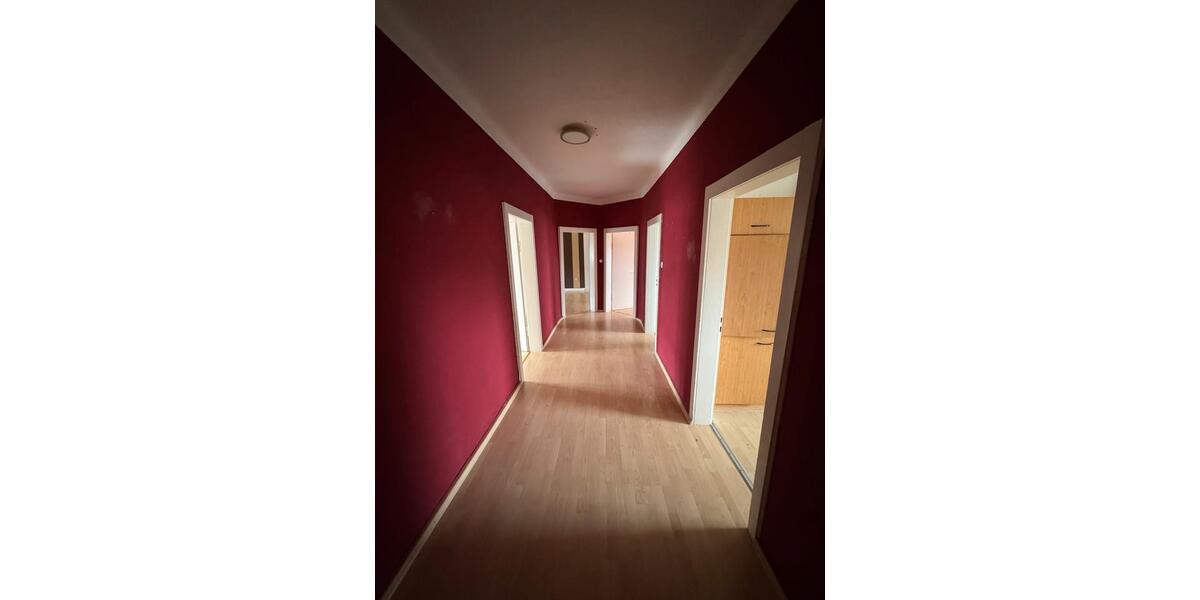 Dachgeschoßwohnung Rehlingen-Siersburg Siersburg - 4 Zimmer, 90 m&sup2;, 750&euro; | Angebot:25393481