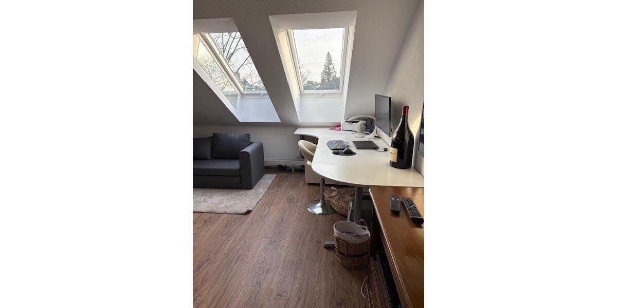 Dachgeschoßwohnung Wiesbaden Südost - 1.5 Zimmer, 35 m&sup2;, 1.100&euro; | Angebot:26406739