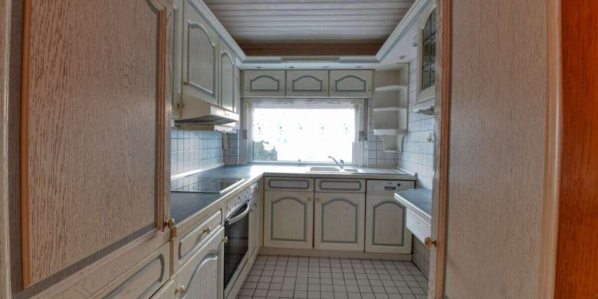Idyllisches DHH mit Sanierungspotential in ruhiger & zentraler Lage Zusätzliches Hinterhaus inkl. - Doppelhaushälfte Ludwigshafen am Rhein Mundenheim | Angebot:25957079