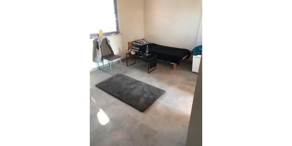 Dachgeschoßwohnung Düren - 5 Zimmer, 90 m&sup2;, 165.000&euro; | Angebot:25576402