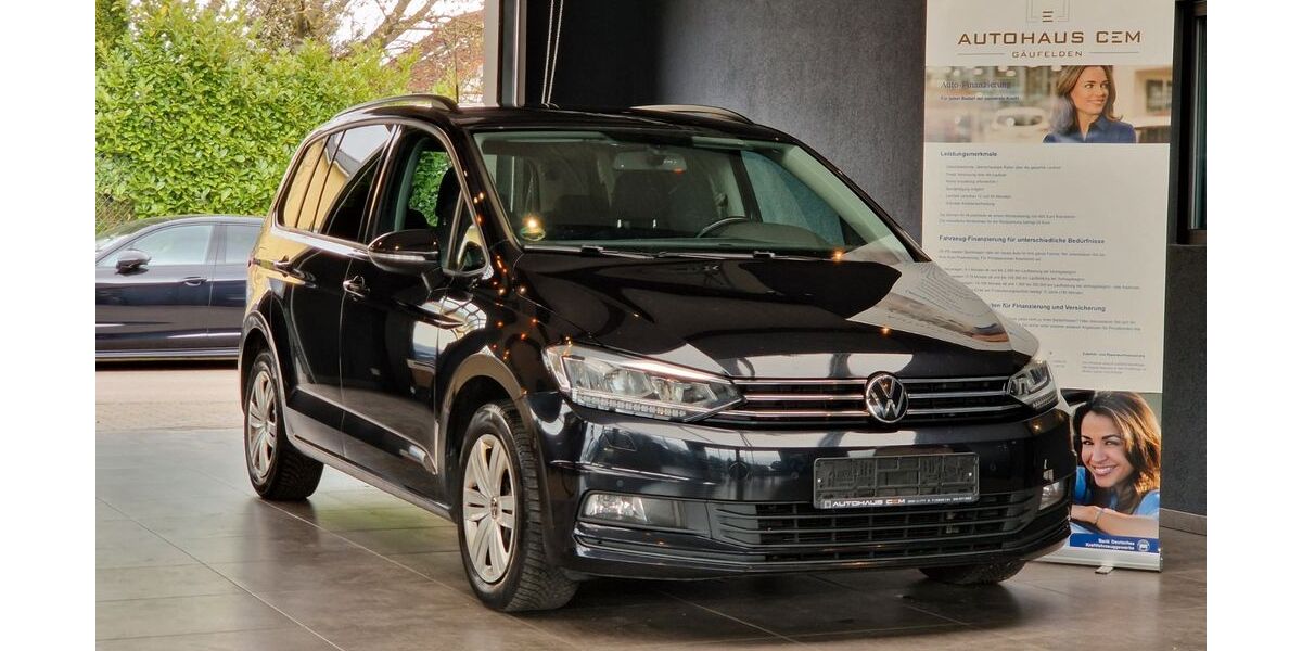 VW Touran 299.730 km 11.999 &euro; Gäufelden 71126
