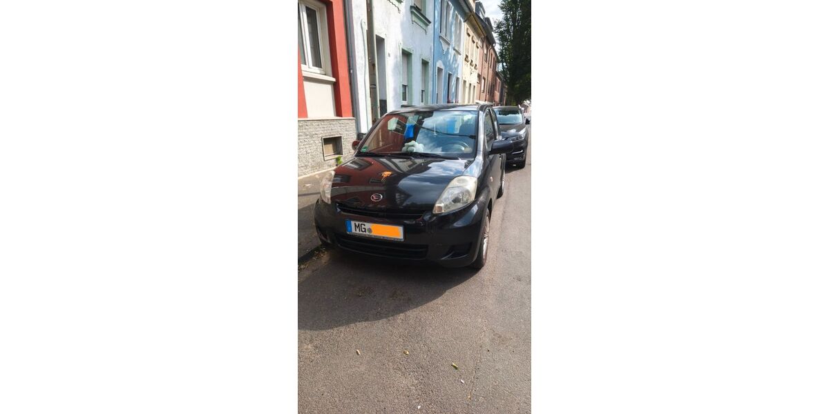 Daihatsu Sirion 84.600 km 2.500 &euro; Mönchengladbach 41069
