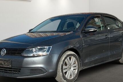 VW Jetta 155.674 km 5.199 &euro; Berlin 12681
