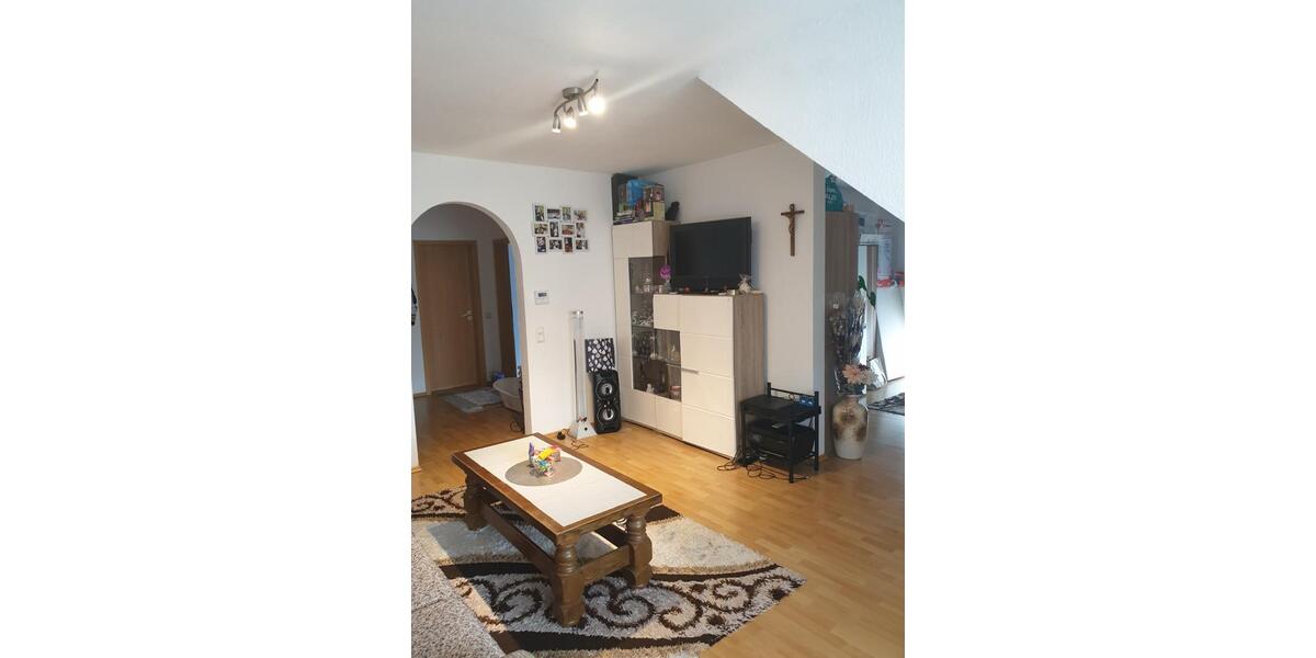 Dachgeschoßwohnung Erlenbach am Main - 2 Zimmer, 67 m&sup2;, 640&euro; | Angebot:25445186