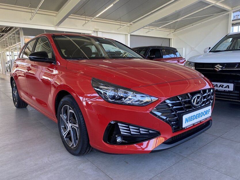 i30