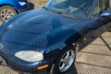 Mazda MX-5 173.556 km 2.500 &euro; Losheim am See 66679