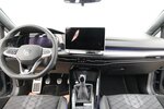 VW Golf VIII Variant 1.5 TSI R-Line LED+KAMERA+ACC 38.673 km 26.900 &euro; Hagenow 19230