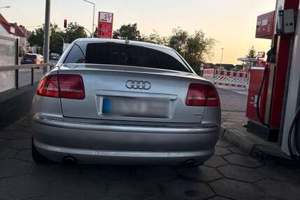Audi A8 300.000 km 6.250 &euro; belm 49191