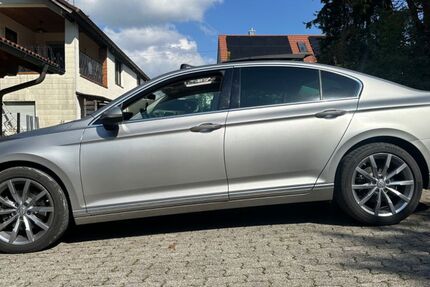 VW Passat 129.950 km 16.900 € Wessling 82234